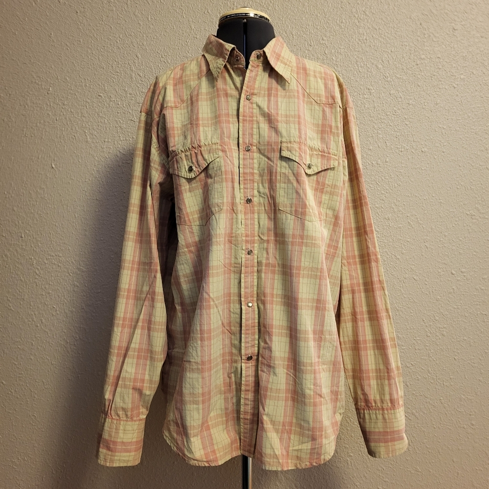 GAP Muted Yellow & Salmon Plaid Snap-Up Shirt Size Large